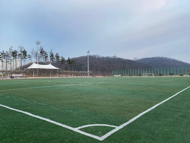 Dongtan Yeoul Park - Image 2