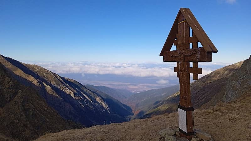 Crucea Eroilor Rezistenței Anticomuniste din Fagaras - Image 1