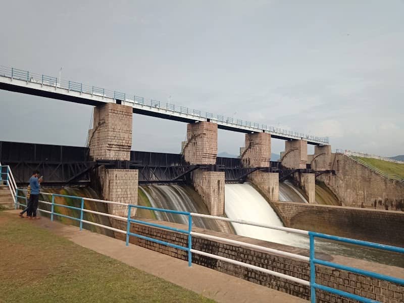 Paambaaru Dam - Image 1