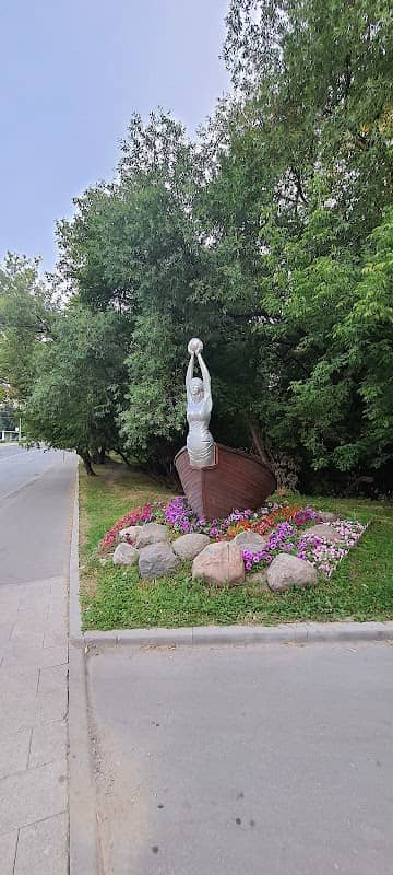 Tsvetnik So Skul'pturoy - Image 1