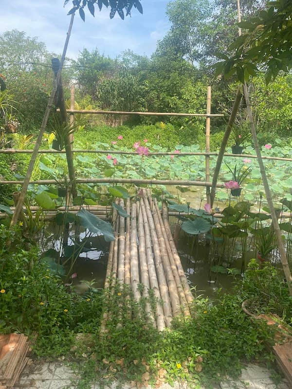 Trại A&E - Image 1