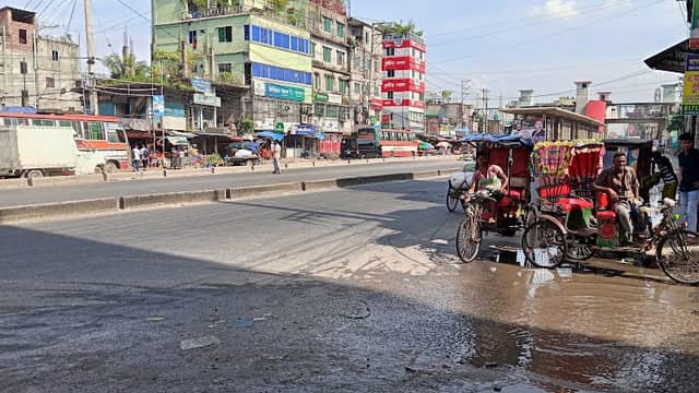 Maleker Bari Bus Station - Image 1