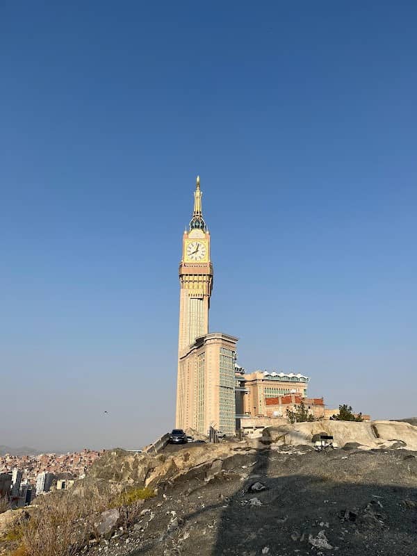 Jabal Khandamah View Point - Image 2