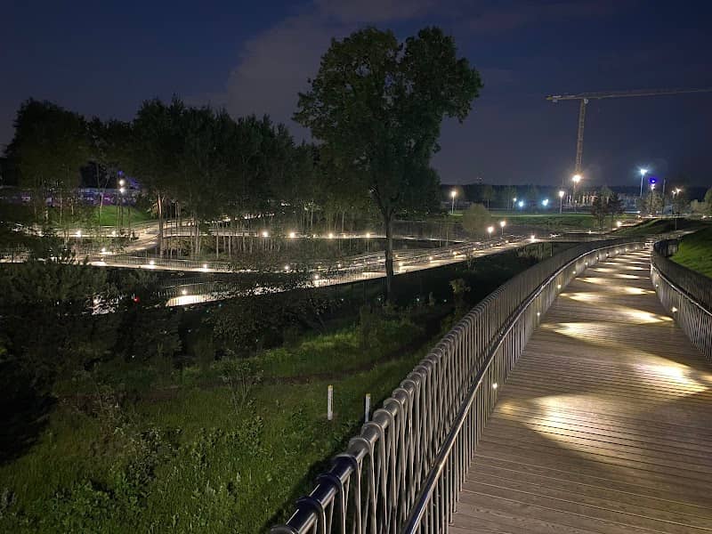 Park Otdykha S Lavkami I Lezhakami - Image 2