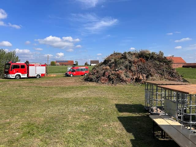 Osterfeuer der Feuerwehr Neuenkirchen - Image 1