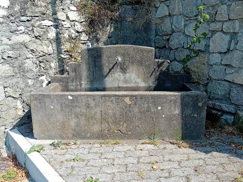 Fontana in pietra - Image 2