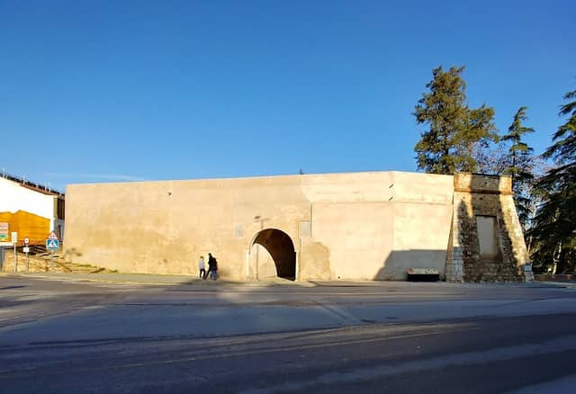 Puerta de la Trinidad - Image 1