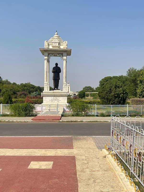 Temple Lawns(T Lawns) - Image 1