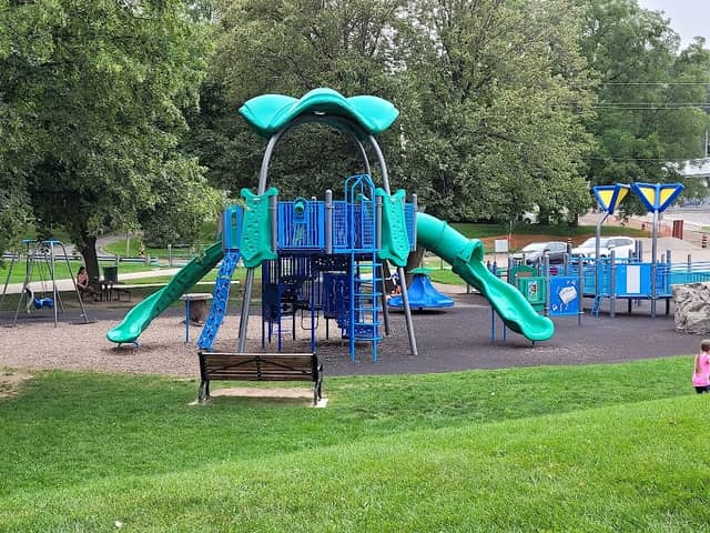 Lions Park - Image 1