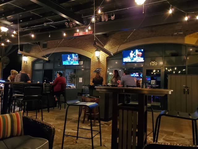 Miciah's Bar & Live Music - Image 2