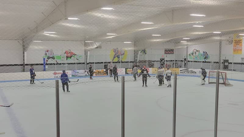140 Ice Den - Image 2