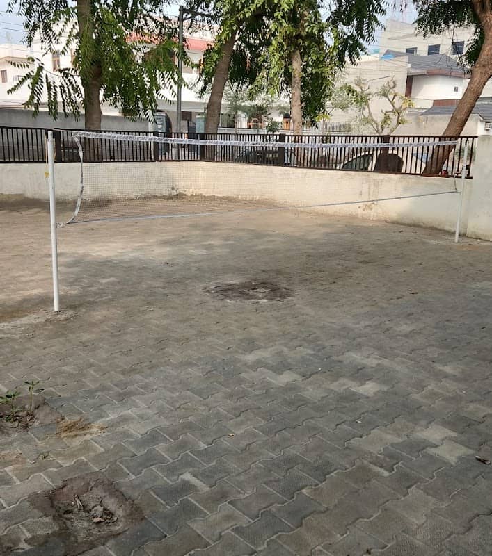 Sahibzada Park, Block No-7, MC Colony - Image 1