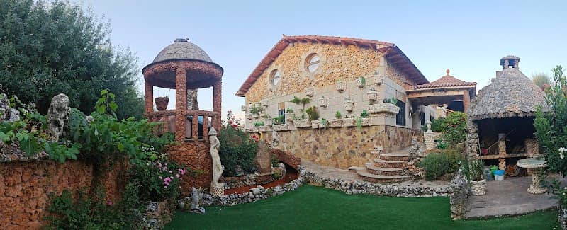 Casa Gaudiana de ocenilla, Soria - Image 1