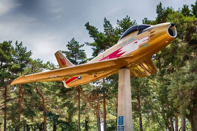 Belleville Zwick Island Sabre Jet - Image 2