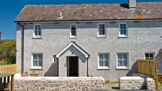 South Pilton Green Farmhouse - Image 2