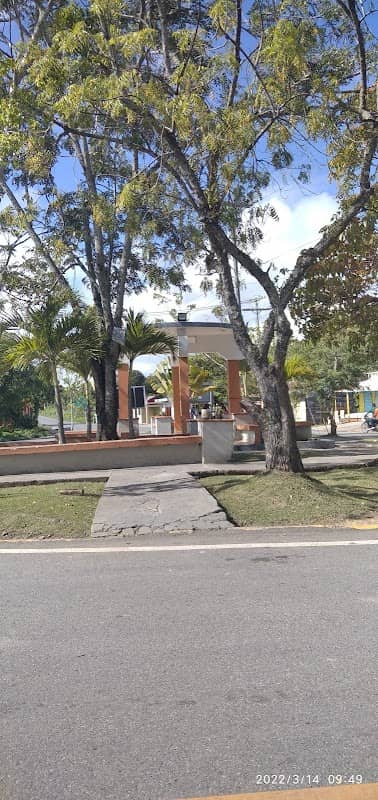 cruz del isleño Park - Image 1