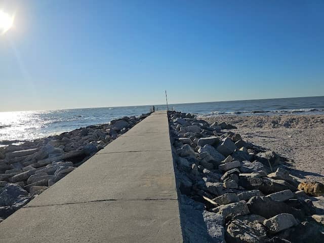1st Avenue Beach Access - Image 1