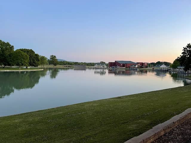 Oxford Lake - Image 1