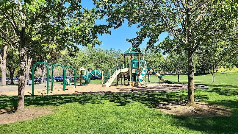 Twin Oaks Park - Image 2
