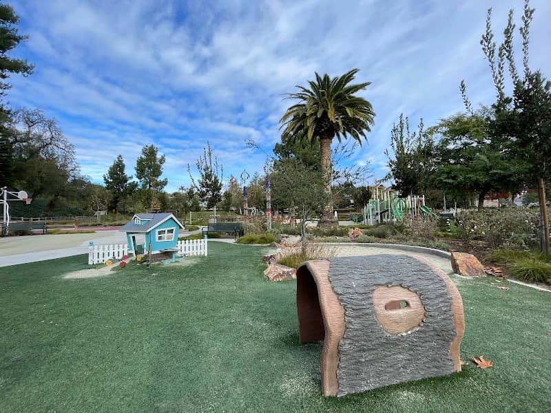 Christopher Park - Image 5