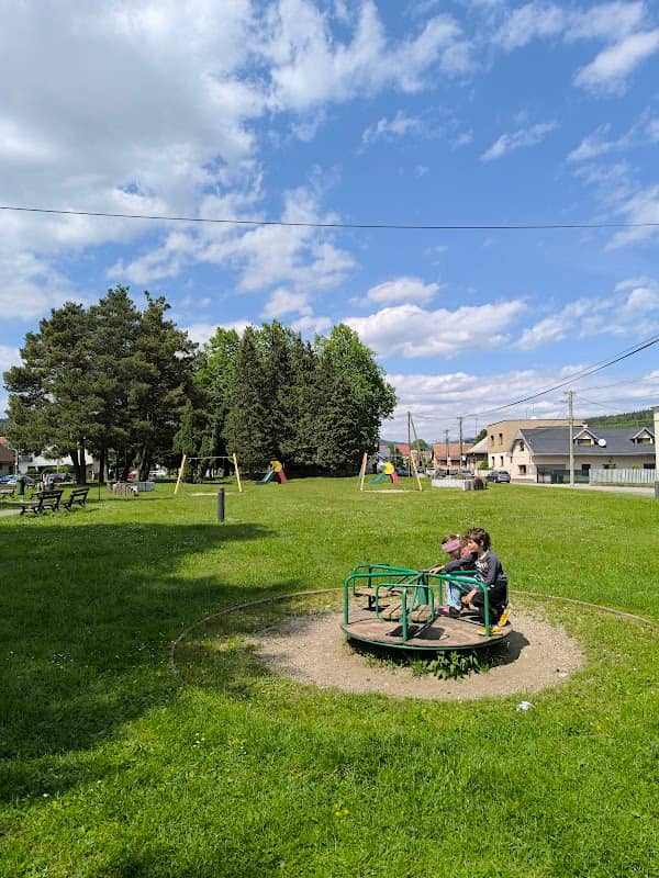 City park "Na Rajčuli" - Image 1