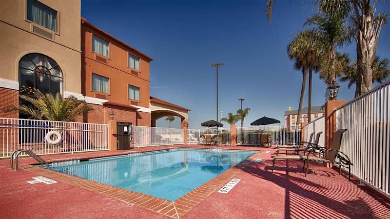 Best Western Orange Inn & Suites - Image 1