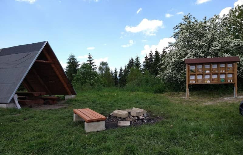 Turistický prístrešok - Závršie - Image 1