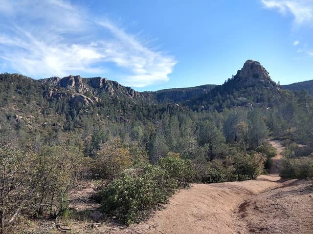The Boulders Loop Trailhead - Image 1