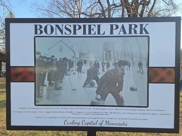 Library Park - Image 1