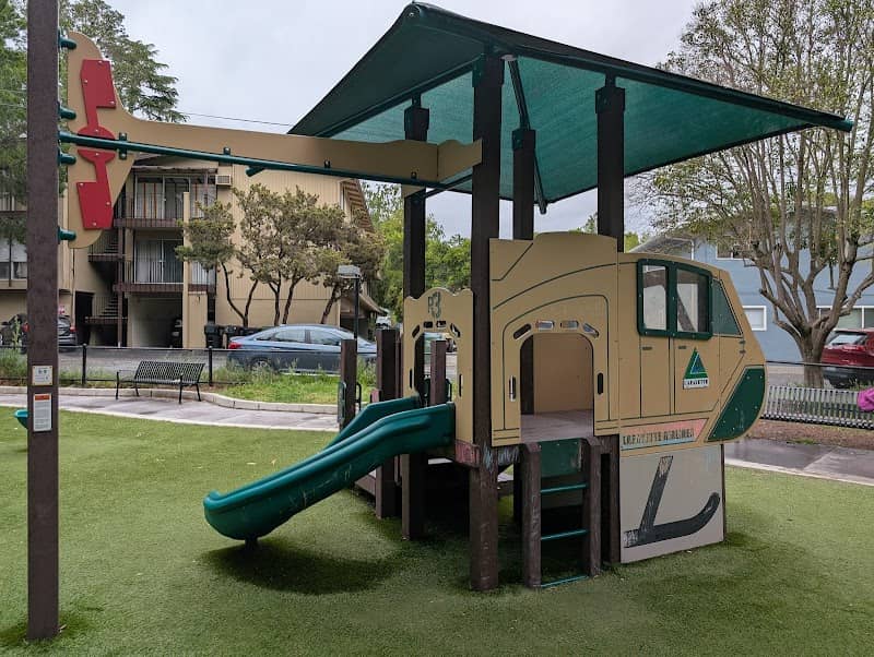 Brook Street Park - Image 1