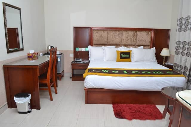 Best Lodge Hotel - Image 2
