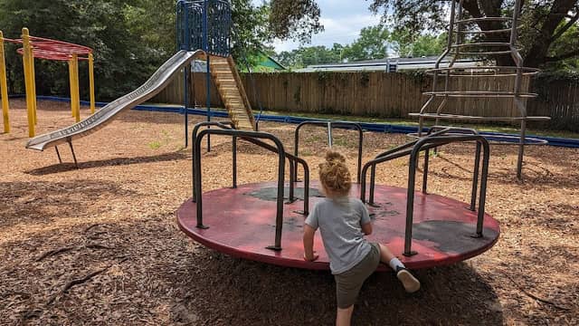 Pineglades Public park - Image 2