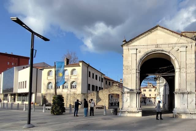 Muda Gate - Image 1