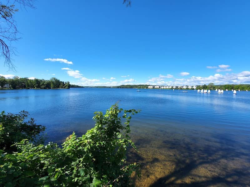 Hull Park - Image 3
