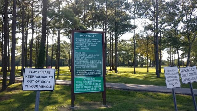 Dixie Farm Road Park - Image 2