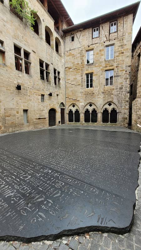 Place Des Ecritures - Image 1