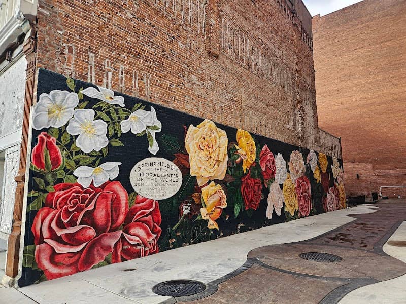 Greetings from Springfield Mural - Image 3
