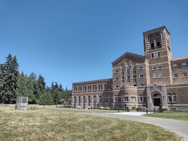 Saint Edward State Park - Image 2