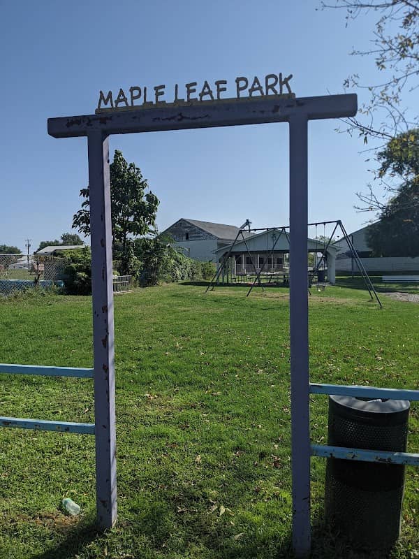Maple Leaf Park - Image 2