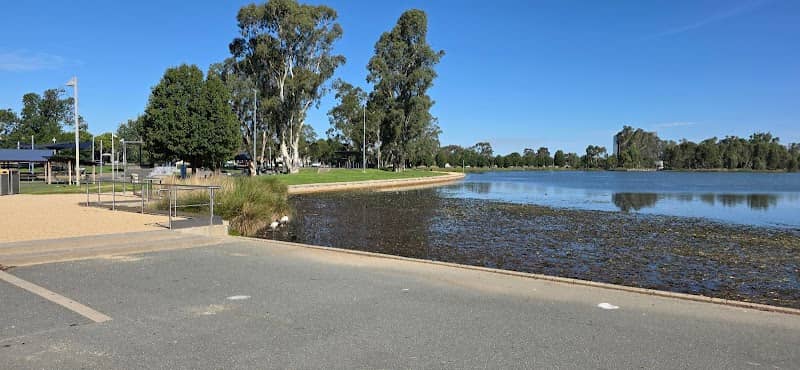 Victoria Park - Image 1