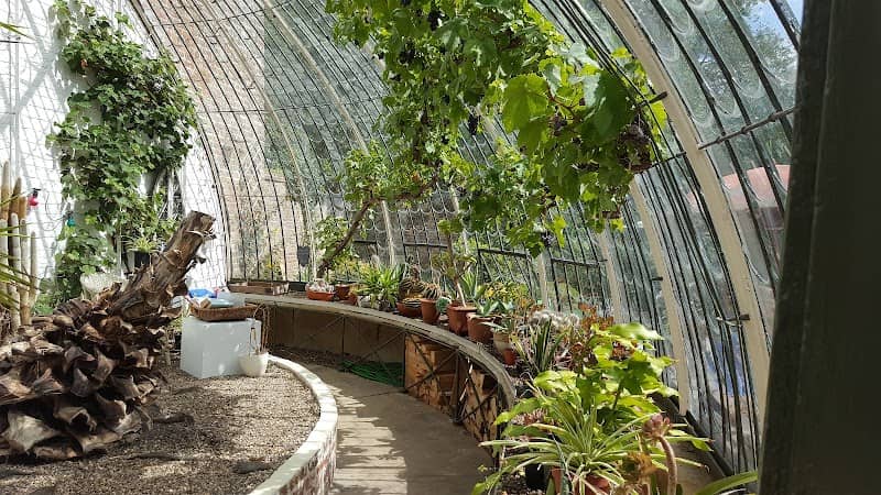 Italianate Glasshouse - Image 2