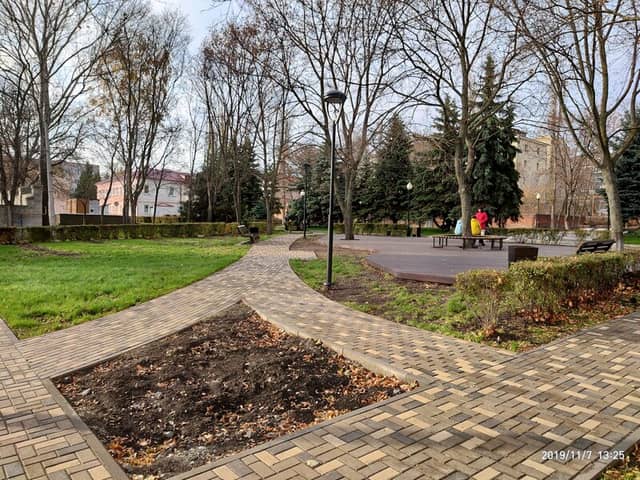 Park Voinskoy Slavy - Image 1