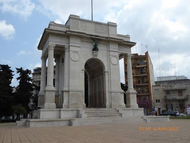 Monumento ai caduti - Image 1