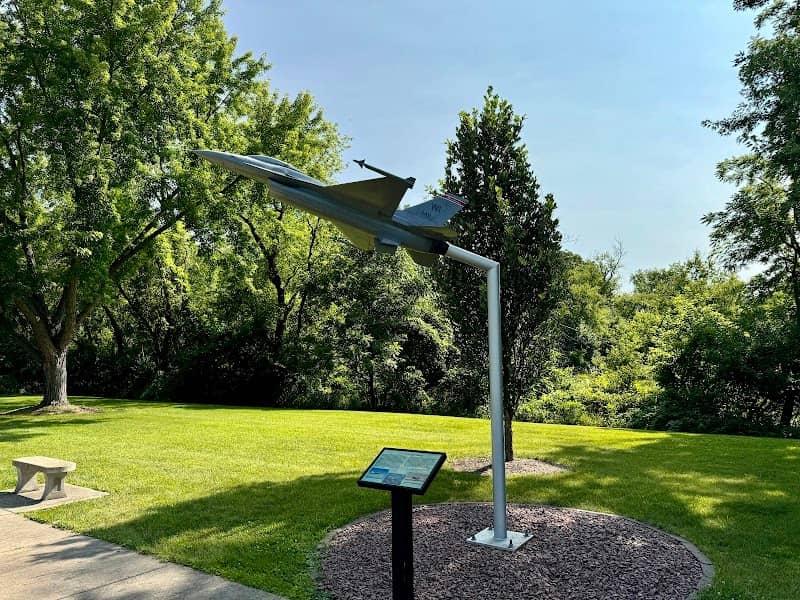 Veterans Memorial Park - Image 2
