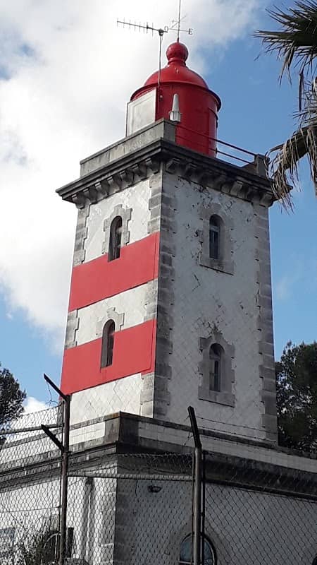 Farol do Esteiro - Image 1