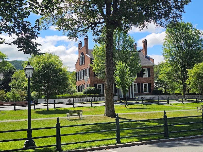 Woodstock Village Historic District - Image 1