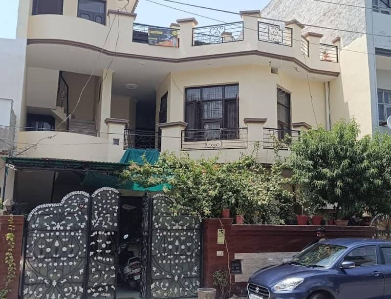Krishna Enclave, Park - Image 1