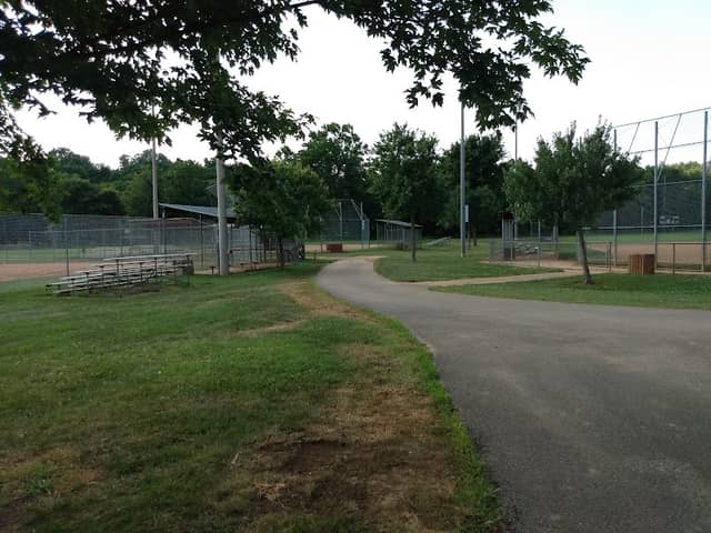 Vinyard Park West - Image 2