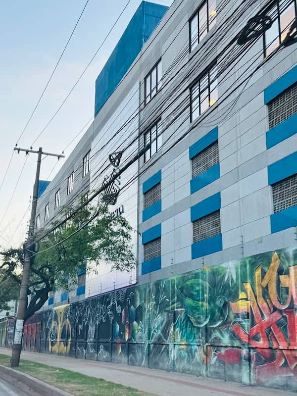 Mural da Fábrica de Graffiti - RHI Magnesita - Image 1