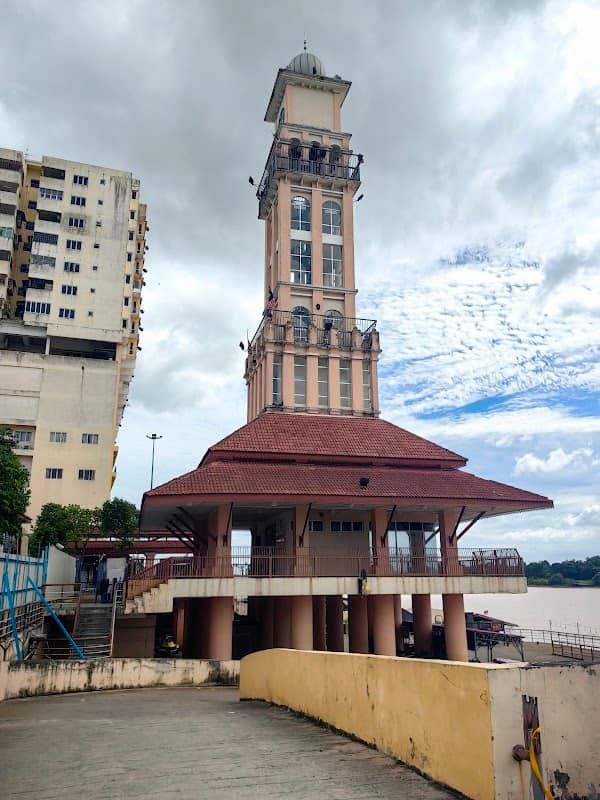 Menara Tinjau Tambatan Diraja - Image 1